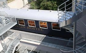 Train Cabin Hostel Brüsszel Exterior photo