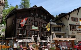 Gasthaus Zum Sternen Hotel Andermatt Exterior photo