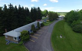 The Lionstone Inn Motel And Cottages Pictou Exterior photo