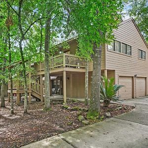 Cozy Woodlands Townhome With Deck Near Market Street The Woodlands Exterior photo