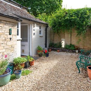 The Courtyard Cirencester Apartman Exterior photo