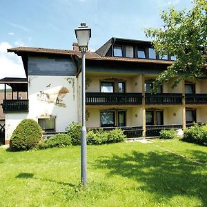 Hotel & Restaurant Zum Deutschen Haus Glashütten  Exterior photo