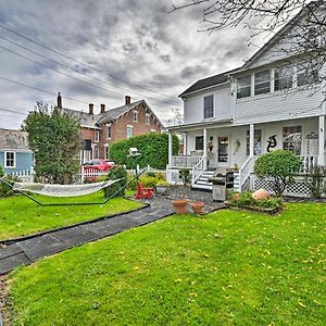 Unique And Historic Home Walk To Lake Champlain Plattsburgh  Exterior photo