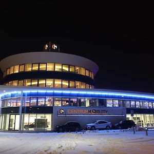 Tempus Club Garni Hotel Pozsony Exterior photo