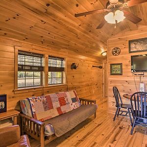 Rural Cabin Hideaway With Fire Pit And Mtn Views! Villa Parsons Exterior photo