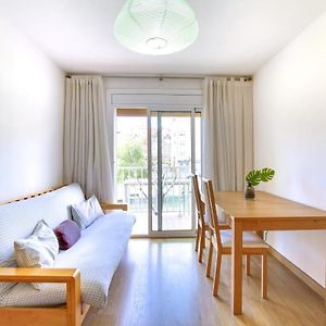 Cozy And Bright Apartment Close To Camp Nou L'Hospitalet de Llobregat Exterior photo