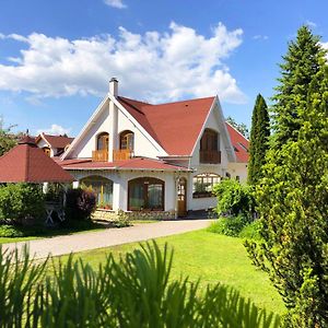 Aranybánya Panzió és Apartmanház Hotel Telkibánya Exterior photo