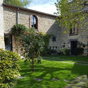 Altamica Panzió Cournon-d'Auvergne Exterior photo