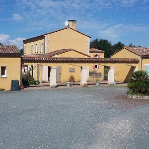 La Marviniere Panzió Saint-Bonnet-sur-Gironde Exterior photo