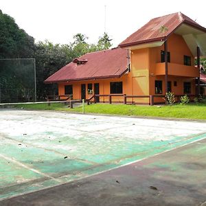 Jconfarm Hotel Calamba  Exterior photo