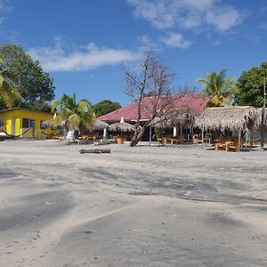 Nico'S Beach Panama Panzió Playa Blanca  Exterior photo