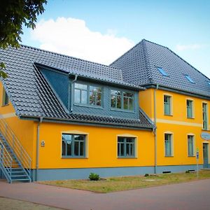 Gaestehaus Burgblick Hotel Neustadt-Glewe Exterior photo