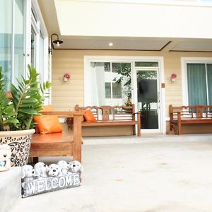 Romyen Cafe' Homestay Phranakhonszi Ajutthaja Exterior photo