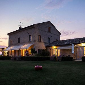 Casa San Ruffino Panzió Montegiorgio Exterior photo