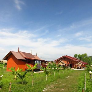 Hua Hin Baan Thai Resort Csaam Exterior photo