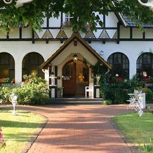 Hotel Kastanienhof Bad Münder am Deister Exterior photo