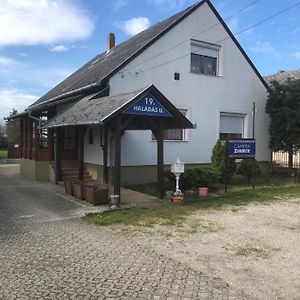 Kertész Rózsa Vendégház Hotel Nagykanizsa Exterior photo