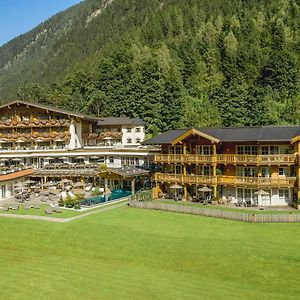 Living & Spa Vitalhotel Edelweiss Neustift im Stubaital Exterior photo