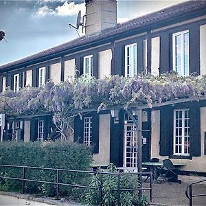 Hotel Et Restaurant Traditionnel L' Escalandes Lesperon Exterior photo