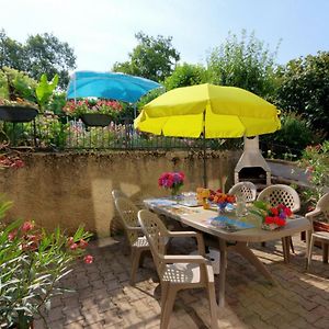 Gite Charmant Avec Vue Sur La Campagne, Tout Confort, Jardin, Terrasse Et Produits Maison Offerts - Fr-1-496-90 Bussieres (Loire) Exterior photo