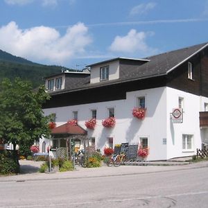 Gaestehaus Duernberger - Klein, Aber Fein - Gemuetliche Zimmer In Ruhiger, Idyllischer Lage Apartman Molln Exterior photo