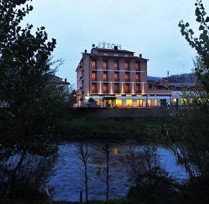 Hotel Cavour Rieti megye Exterior photo