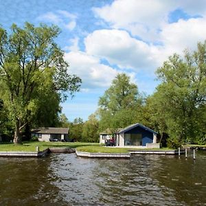 Bungalow Op Eiland Loosdrecht Exterior photo