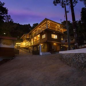 Terrace Resorts Vajanad Exterior photo