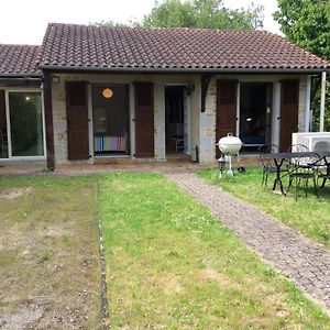 Le Cottage Des Mesanges Villefranche-de-Rouergue Exterior photo