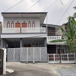 Nabila Syar'I Guest House Padalarang Exterior photo