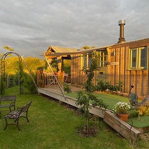 Willowbank Shepherds Hut Taunton Exterior photo