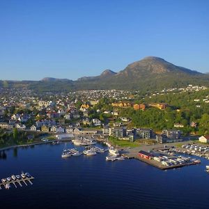 Modern Apartment In The Harbour Of Jørpeland Exterior photo