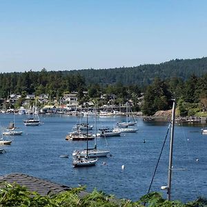 Sea-Esta Suite With Ocean Views In Brentwood Bay Exterior photo