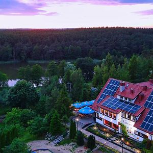 Zajazd Gniewko Hotel Mala Karczma Exterior photo