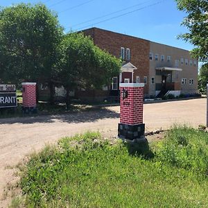 Heritage Place Hotel Gravelbourg Exterior photo