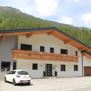 Apart Bergglueck Apartman Sankt Leonhard im Pitztal Exterior photo