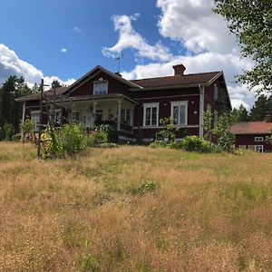 Langhedgarden Bed & Breakfast Panzió Alfta Exterior photo