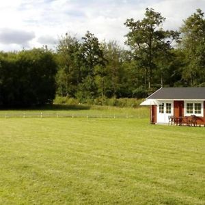 Cozy Cottage near lake Hässleholm Exterior photo