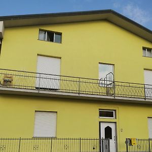 "Nonna Maria" Apartman Venegono Superiore Exterior photo