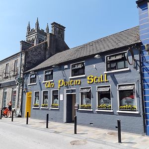 Ridge-Rock Accommodation Carrick on Shannon Exterior photo