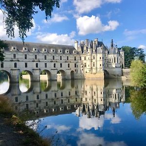 Les Granges De L'Epan Panzió Joué-lés-Tours Exterior photo