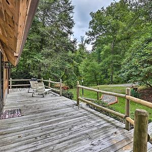 Quiet Max Meadows Cabin, 12 Acres Of Property Villa Exterior photo