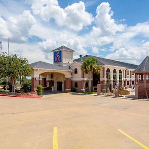 Motel 6-Brenham Exterior photo