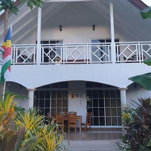 Kai Selfcatering Hotel La Digue Exterior photo