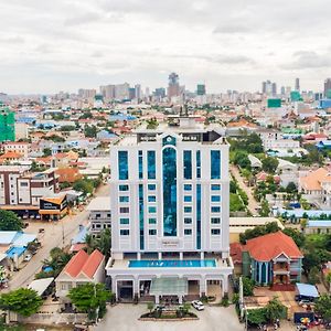 Ban Ban Hotel Phnompen Exterior photo