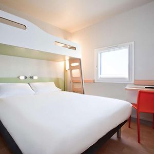 Ibis Budget Pontault Combault Rn4 Marne La Vallee Exterior photo