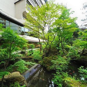 Senkeien Tsukioka Hotel Kaminojama Exterior photo