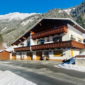 Haus Marita Apartman Sankt Leonhard im Pitztal Exterior photo