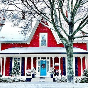 Quartermain House Bed & Breakfast Panzió Fredericton Exterior photo