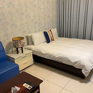 台中 向日葵 Apartman Exterior photo